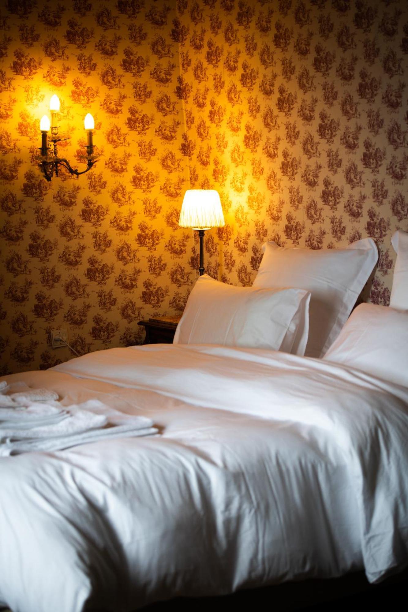 Bed and Breakfast Domaine De La Briouse Sanxay Exterior foto